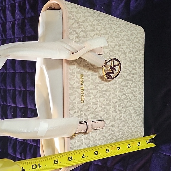 Michael Kors Jet Set Travel Top-Zip Tote NWT - Picture 7 of 10